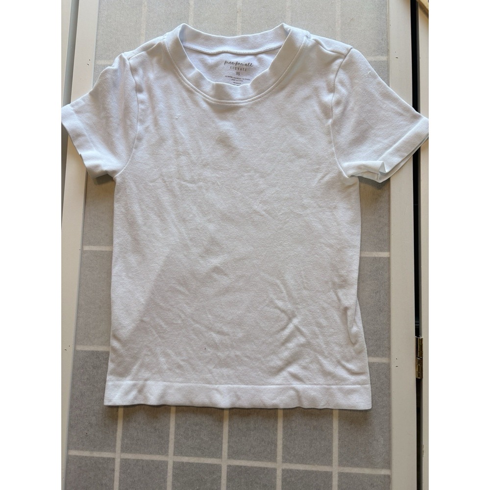 Free For All Elevate Crop T Shirt XS White Soft Seamless Stretch Baby Tee Ribbed